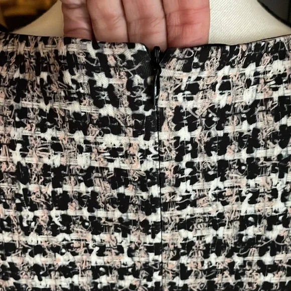 Karl Lagerfeld Paris Dress 6 - Picture 8 of 11